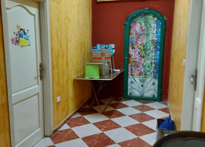 قرية ساند بيتش ب *